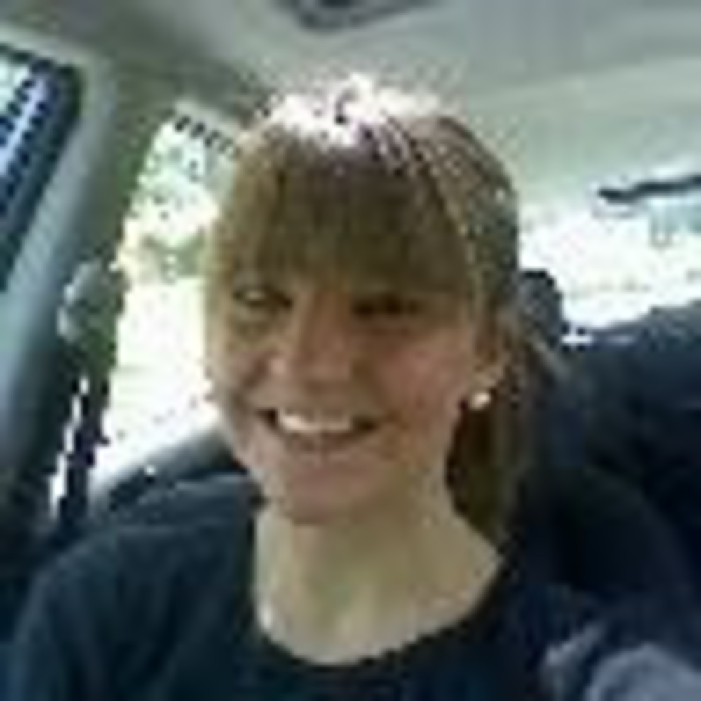 Meet your Posher, Courtney